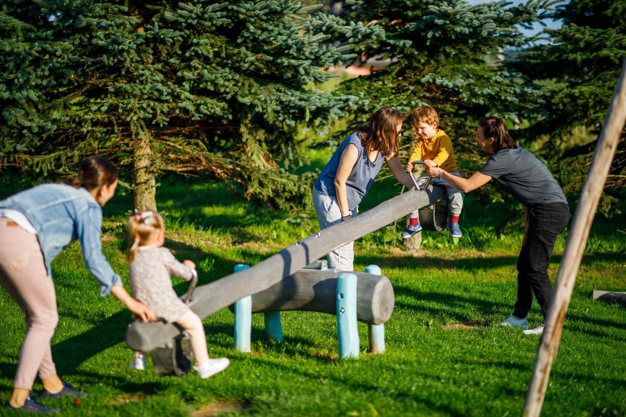 Tylickie Wzgorze Spa & Wellness Pensjonat Dla Rodzin Z Dziecmi Tylicz Exterior photo